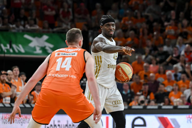 不仅解答了 不仅解答了